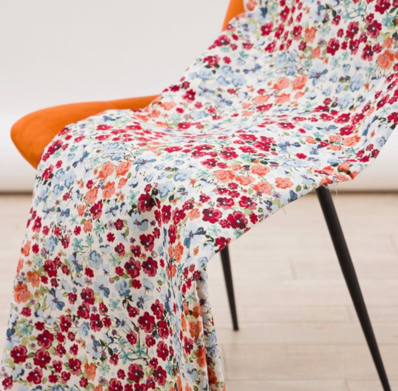 Tela Rosalía — floral vintage