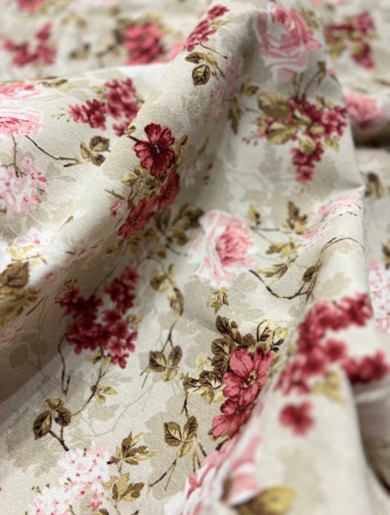 Tela Pajarera — floral con pájaros